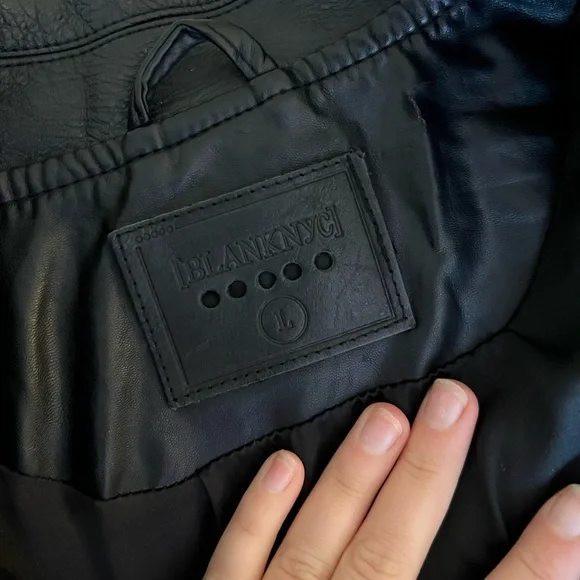 BlankNYC FAUX LEATHER Jacket with silver hardware size L - Picture 6 of 9